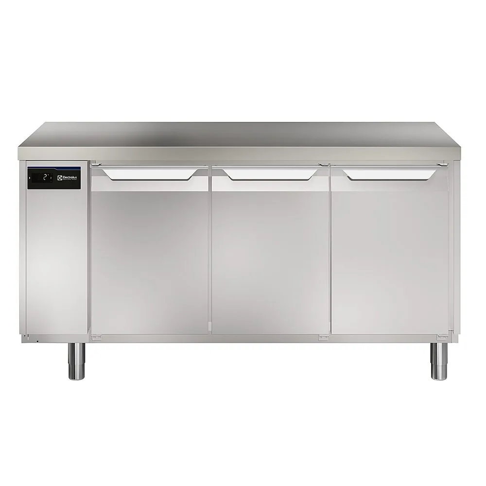 710030 ecostore HP Premium tezgah tip buzdolabı, 3 kapı, üst tablalı, uzaktan soğutma üniteli, 440 lt ürün görseli